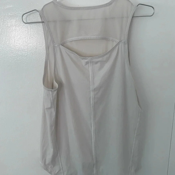Lulu Lemon Women’s White High Neck Athletic Tank Top - Picture 2 of 3